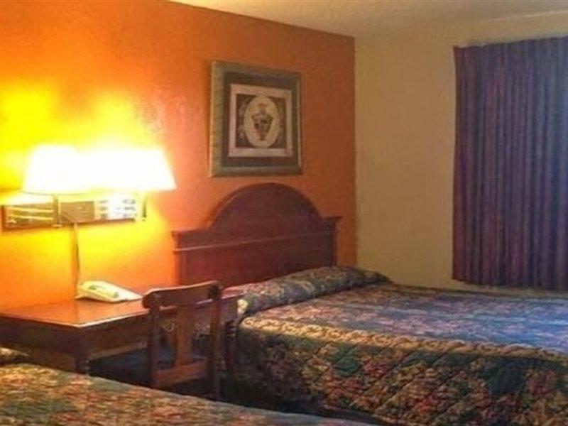 Super 8 By Wyndham Benton Harbor St Joseph Ξενοδοχείο Εξωτερικό φωτογραφία